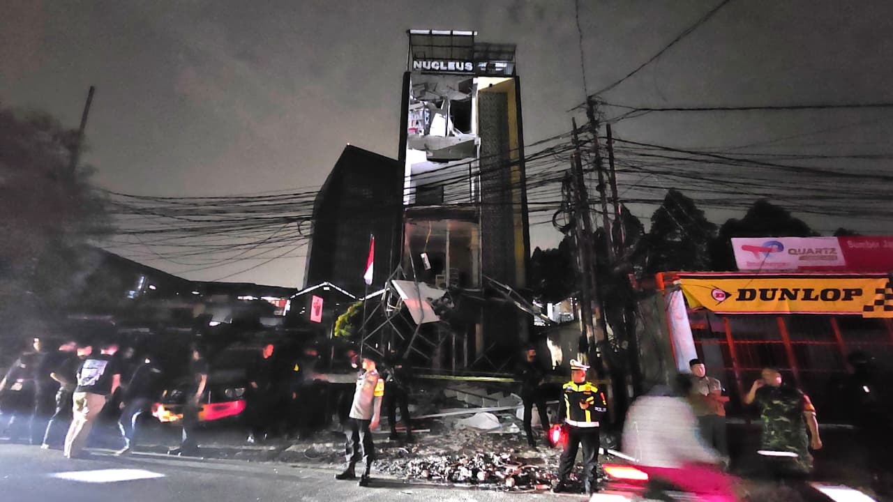 Sebulan, Ledakan Nucleus Belum Terungkap 