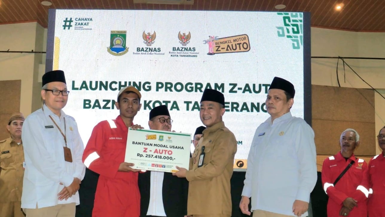 13 Mekanik Mobil Dapat Bantuan Baznas