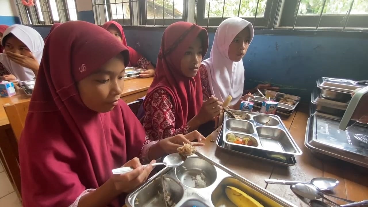 225.055 Pelajar Dapat Makan Bergizi Gratis