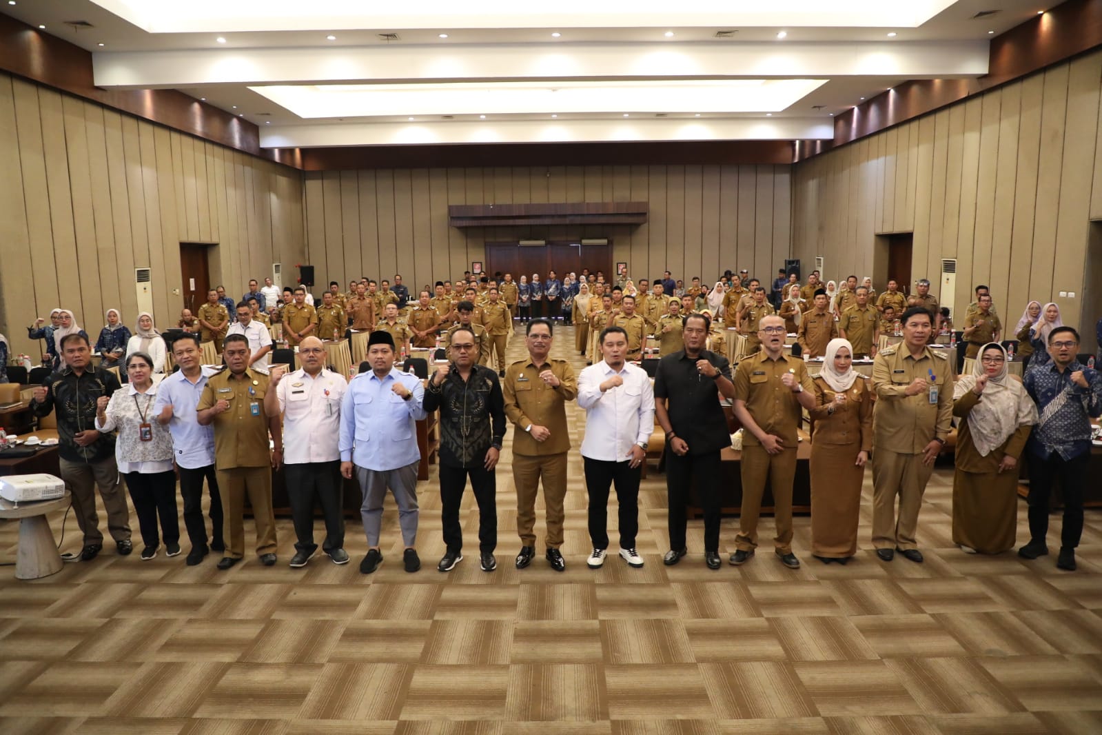 Akan Tertibkan Bangunan Tak Berizin