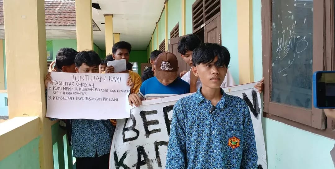 Siswa SMK Al-Anshor Tuntut Dana PIP Dicairkan