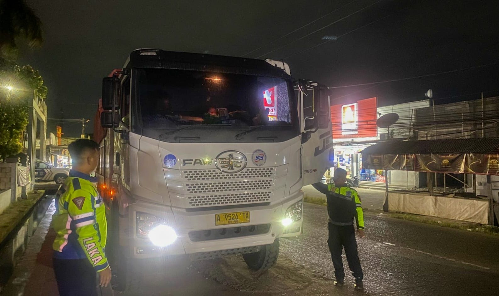 Truk Tanah Senggol Pemotor Hingga Tewas