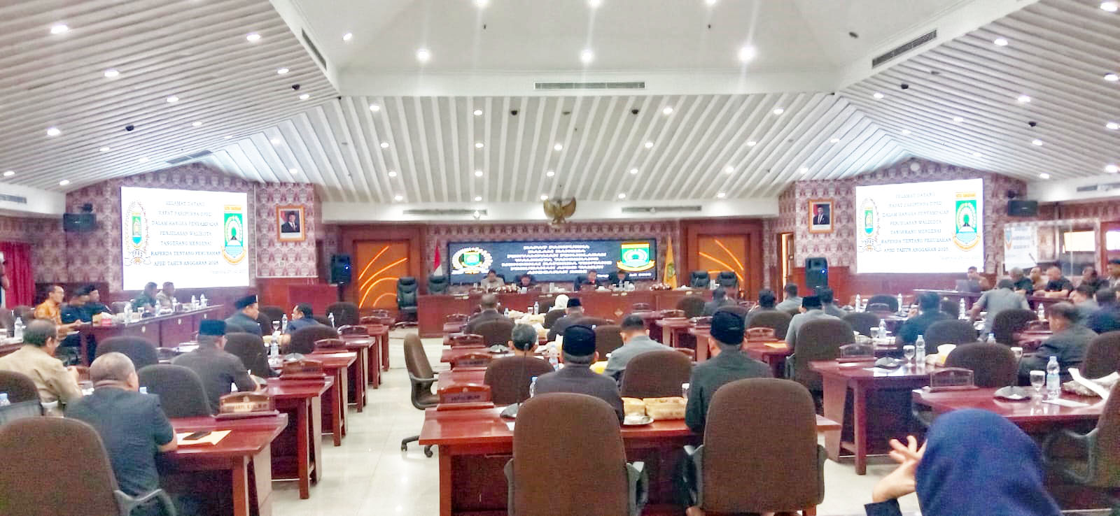Wali Kota Tangerang Sampaikan Anggaran Perubahan 2025