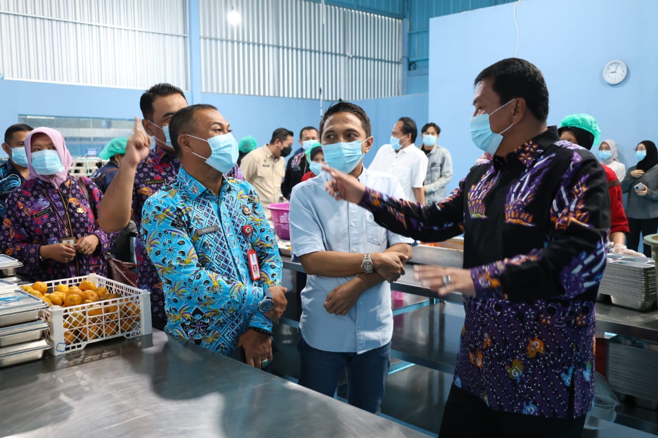 SPPG Wajib Sesuai Standar BGN, Bupati Tangerang Tinjau Dapur MBG
