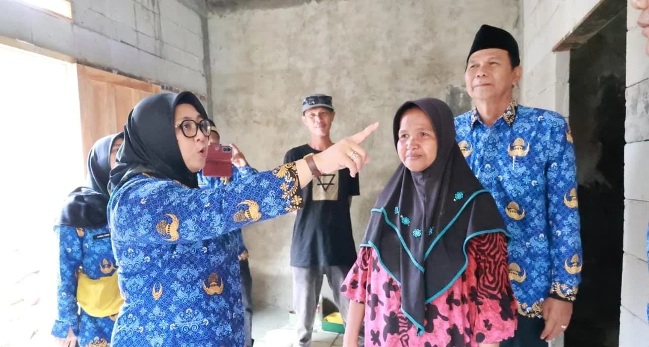 Wabup Intan: Rencanakan 100 Rumah Tahun 2026, Pelaksanan Program Bedah Rumah di Kecamatan Kemiri