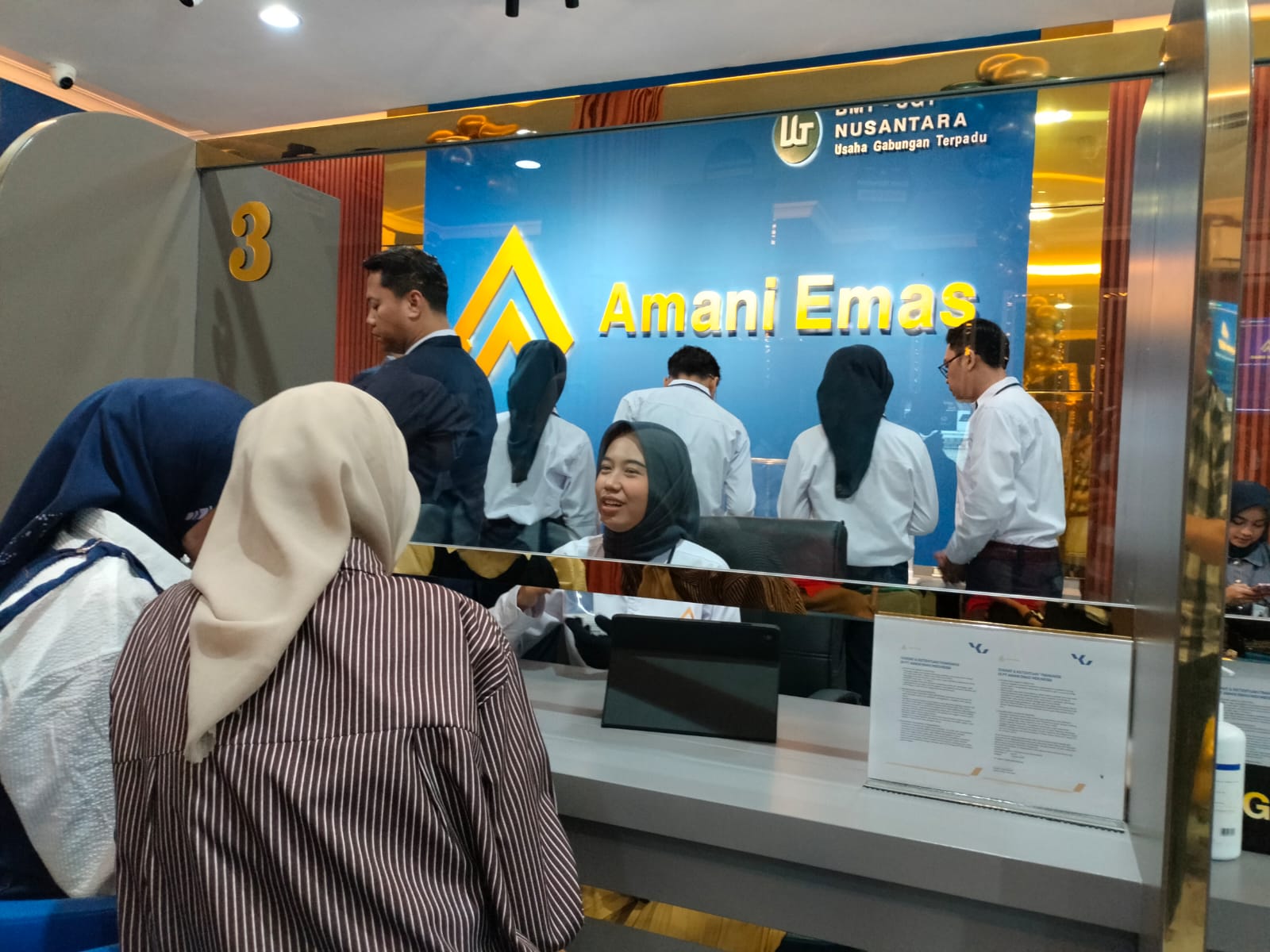 Amani Emas Buka Outlet Pertama di Pasar Anyar Kota Tangerang