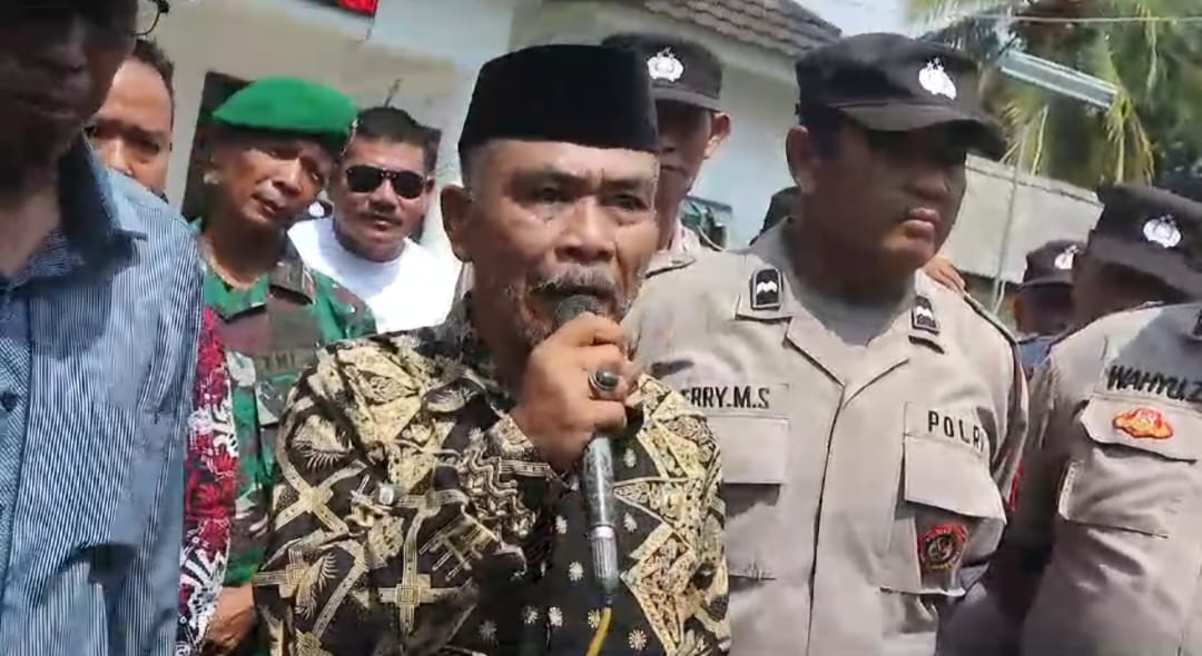 Kades Jagabaya Dituntut Mundur, Diduga Berbuat Mesum Dengan Bawahan