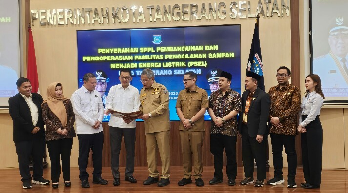 Benyamin Serahkan SPPL Pembangunan dan Pergoperasian PSEL kepada Pemenang Lelang
