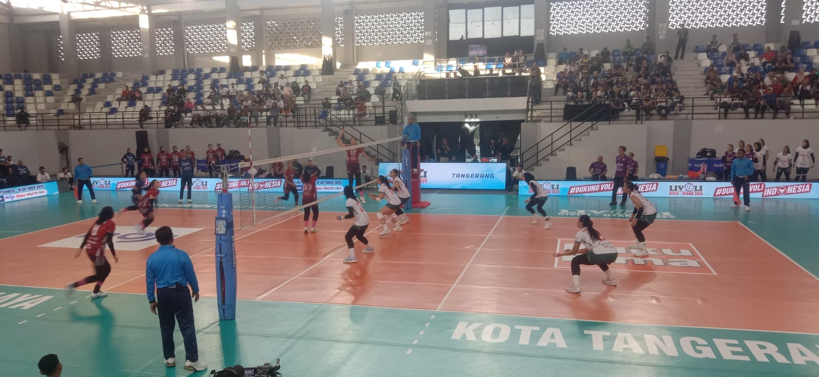 Livoli Divisi Utama Digelar di GOR Nambo Jaya