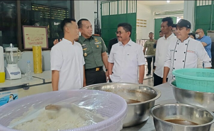 Matangkan Pelaksanaan Program MBG, Sachrudin Cek Kesiapan Dapur Umum