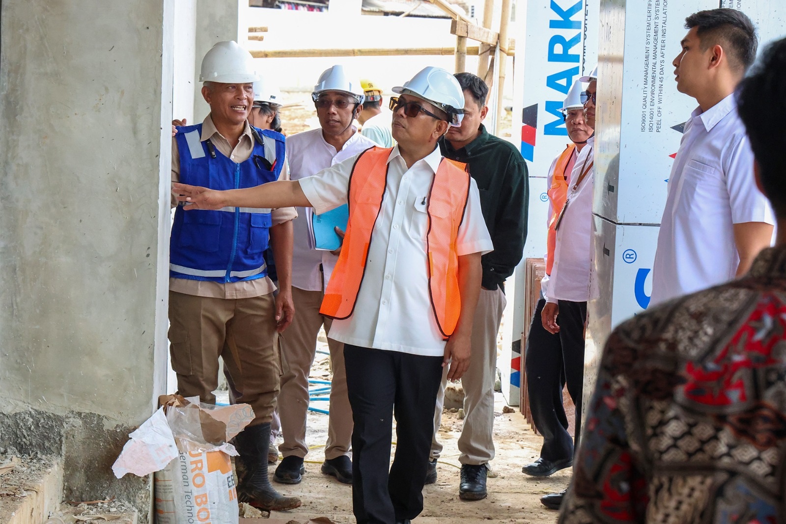 SMA Negeri Belum Bisa Tampung Lulusan SMP