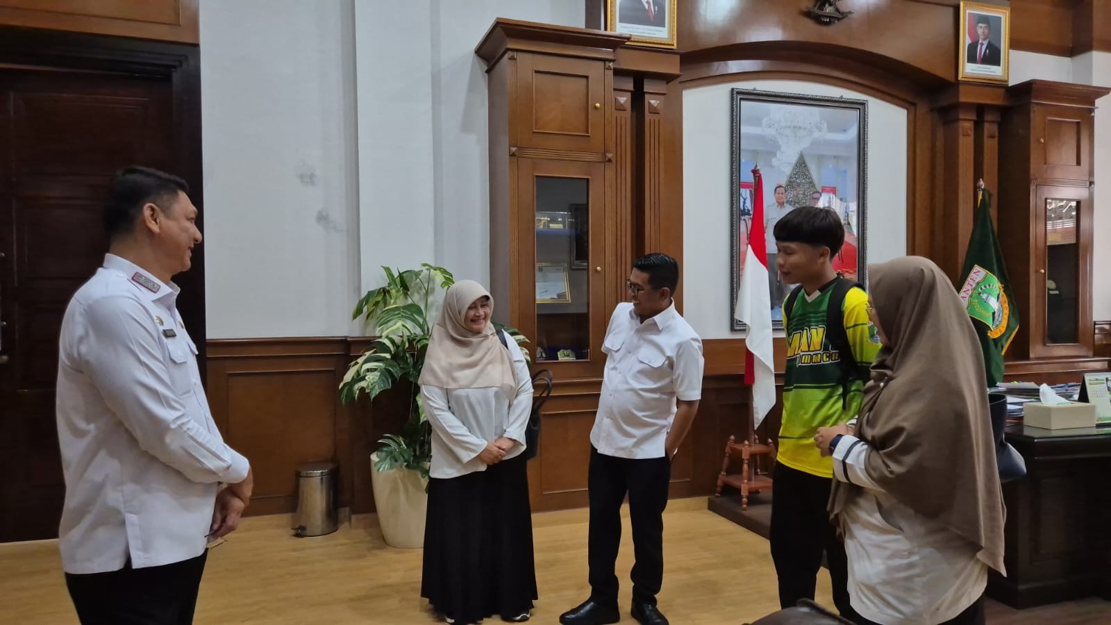 Kepsek dan Siswa Saling Memaafkan, Gubernur: Nonaktifkan Kepsek Bukan Hukuman