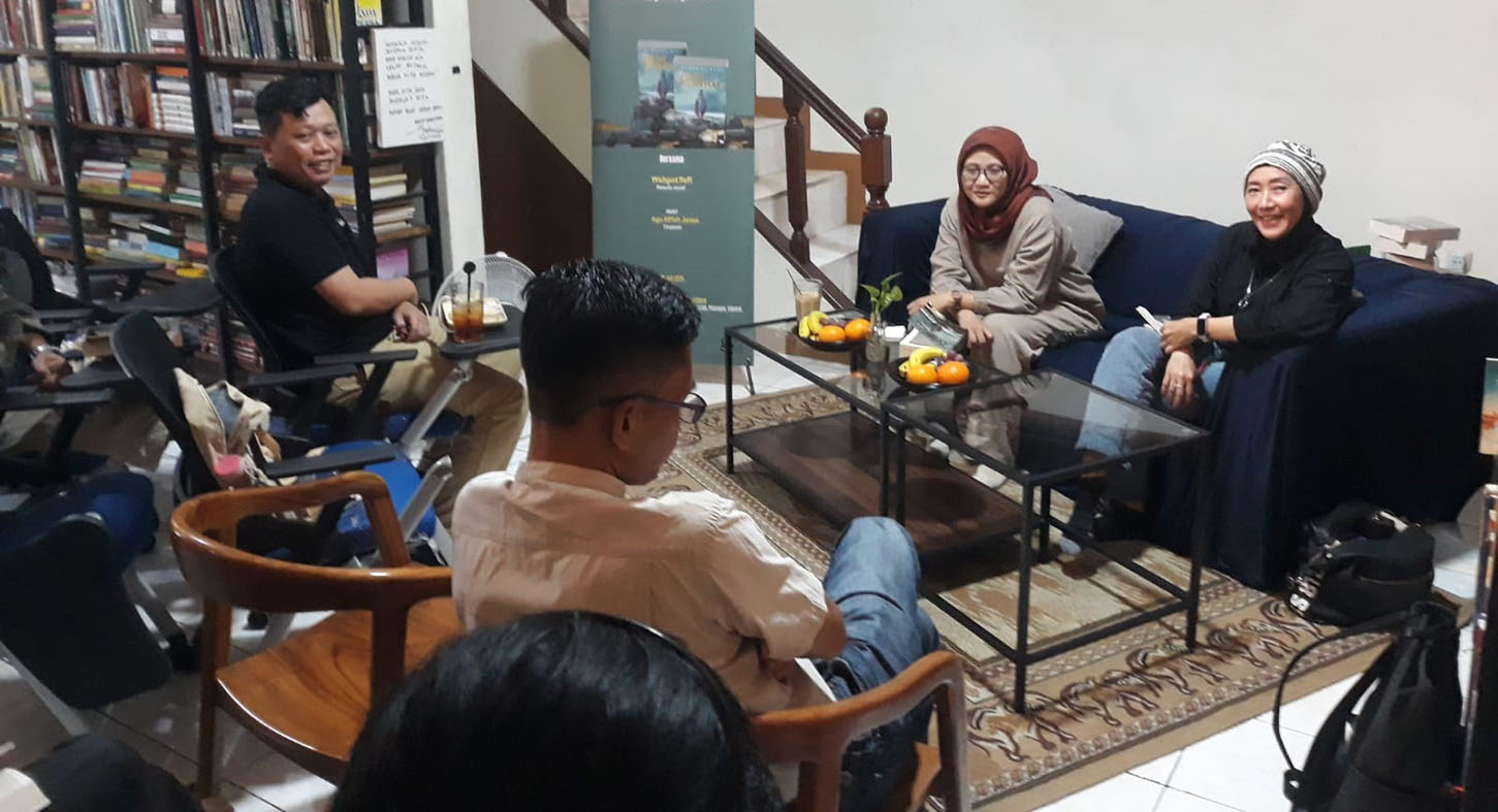 Buku Bumi Lorasae, Ajak Generasi Muda Peduli Sejarah