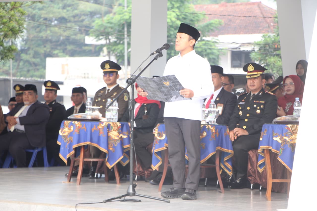 Wamendikdasmen RI Pimpin Upacara di Lebak 