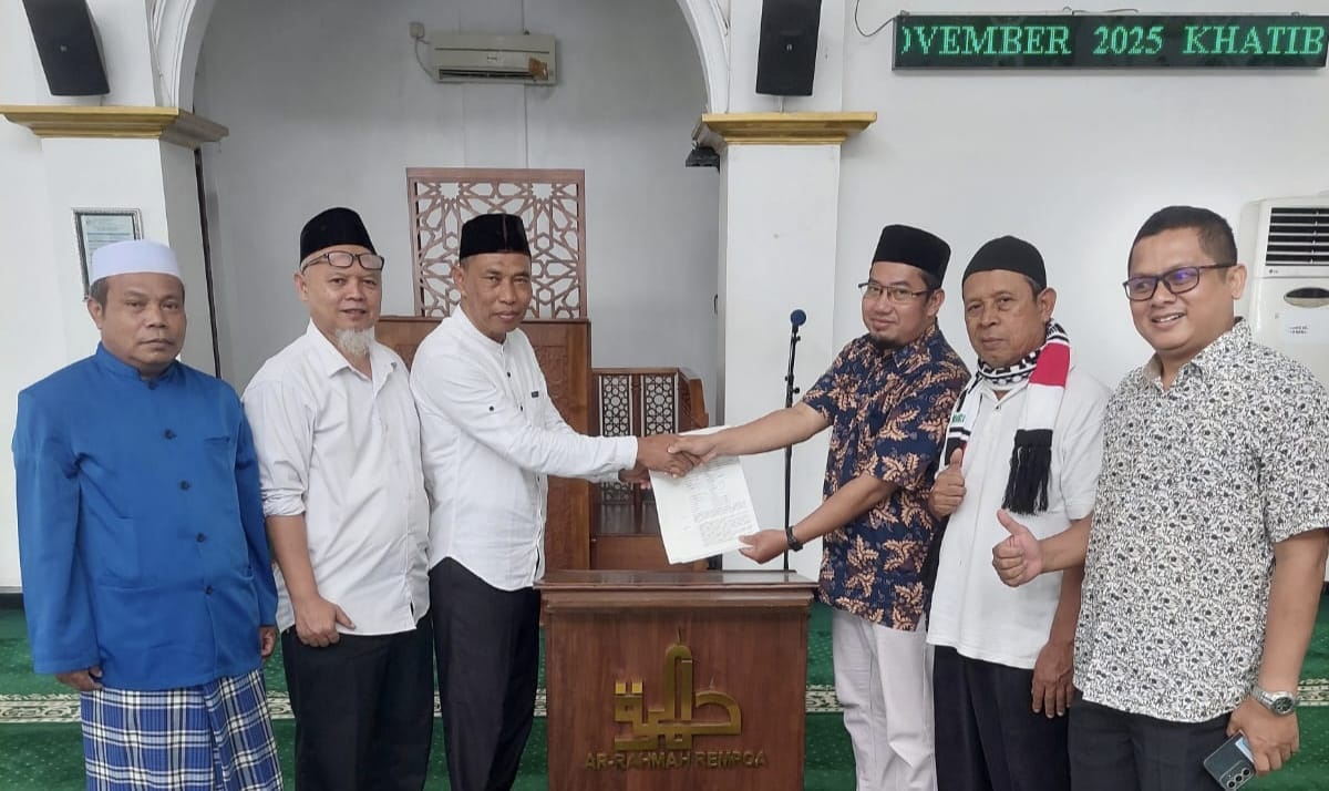 DPMPTSP Tangsel Serahkan PBG Masjid Ar Rahmah, Imbau Rumah Ibadah Tertib Perizinan 