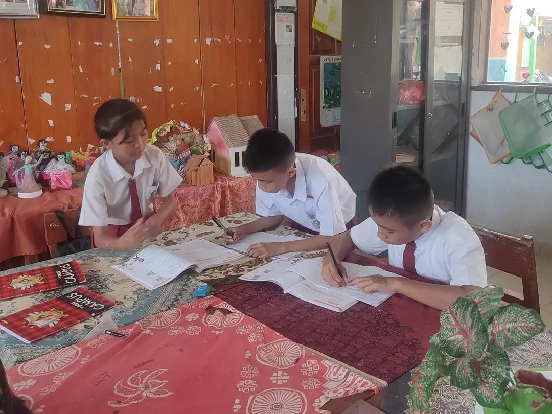 Pembelajaran Modern Permudah Siswa dalam KBM