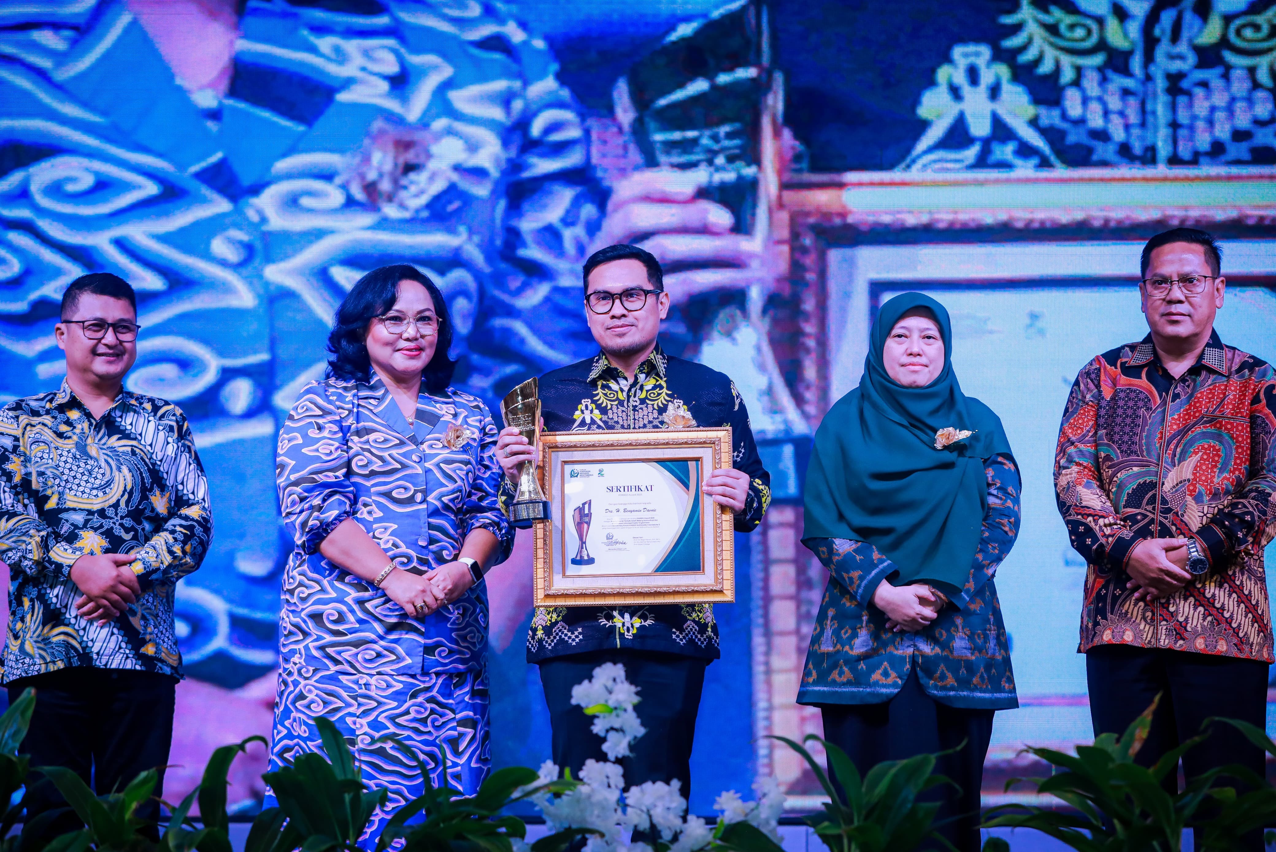 Pimred Award 2025: Tangsel Terbaik Bidang Komunikasi dan Keterbukaan Informasi