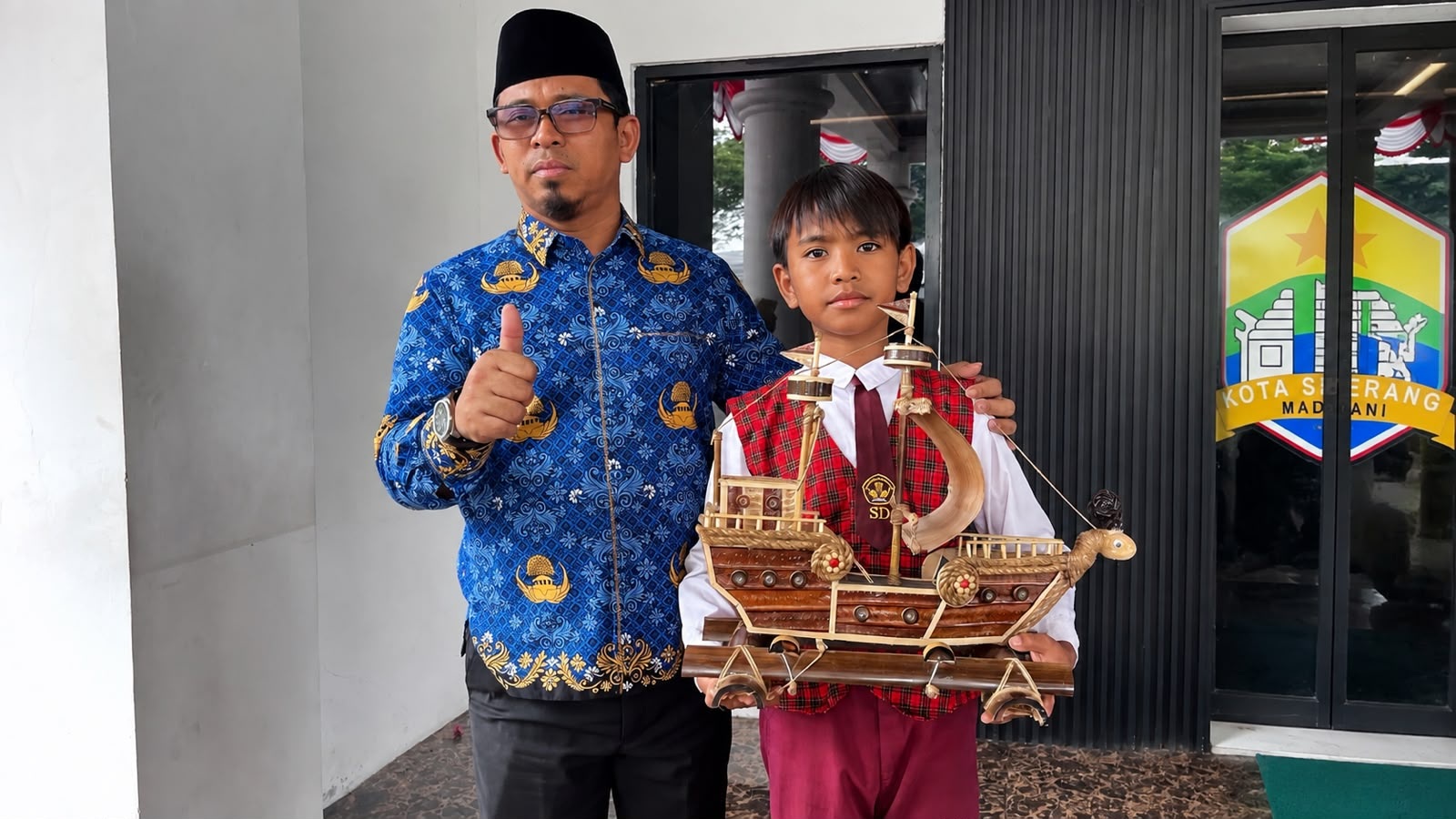 Miniatur Perahu Karya Zulfan Wakili Banten ke Nasional