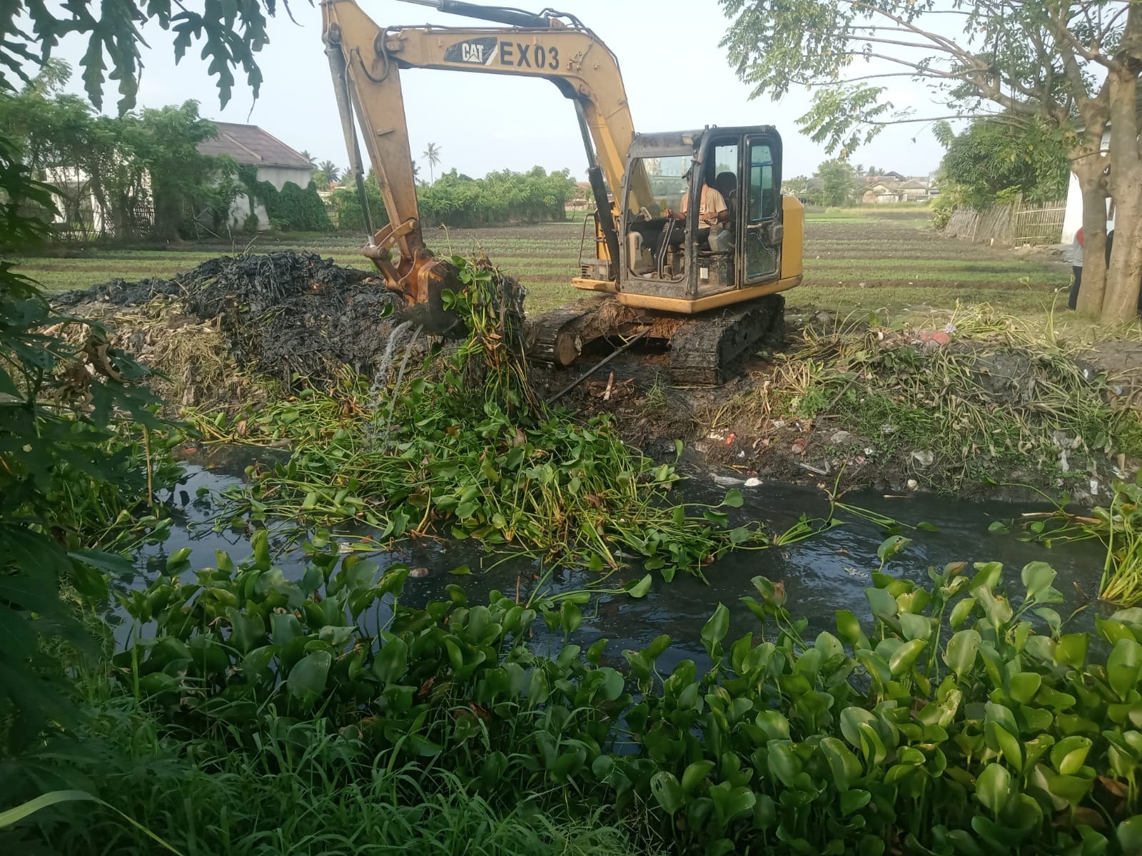 Normalisasi Saluran Apur untuk Cegah Banjir