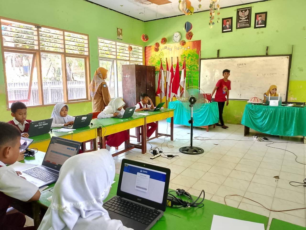 Coding dan AI  Belum Bisa Diterapkan, Banyak Sarana dan Prasarana Sekolah yang Belum Memadai