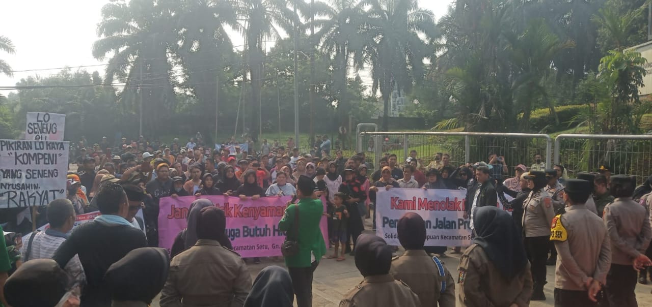 Tiga Kali Didemo Warga, Akses Jalan Puspiptek Yang Sempat Ditutup Kini Dibuka Kembali