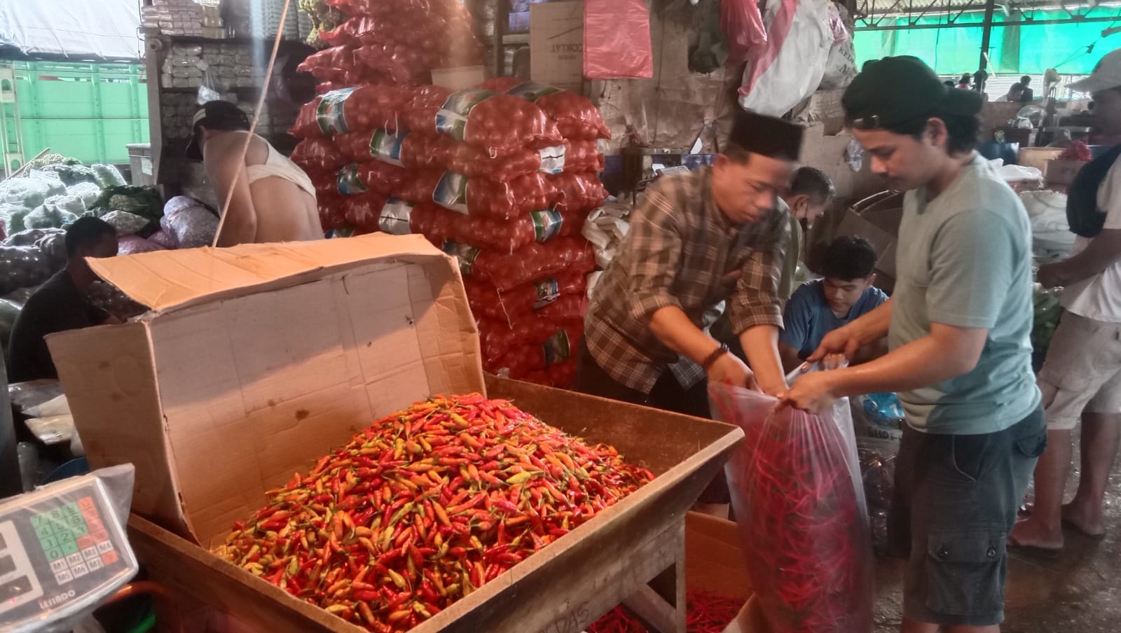 Dampak Banjir, Cabai Tembus Rp65 Ribu/Kg