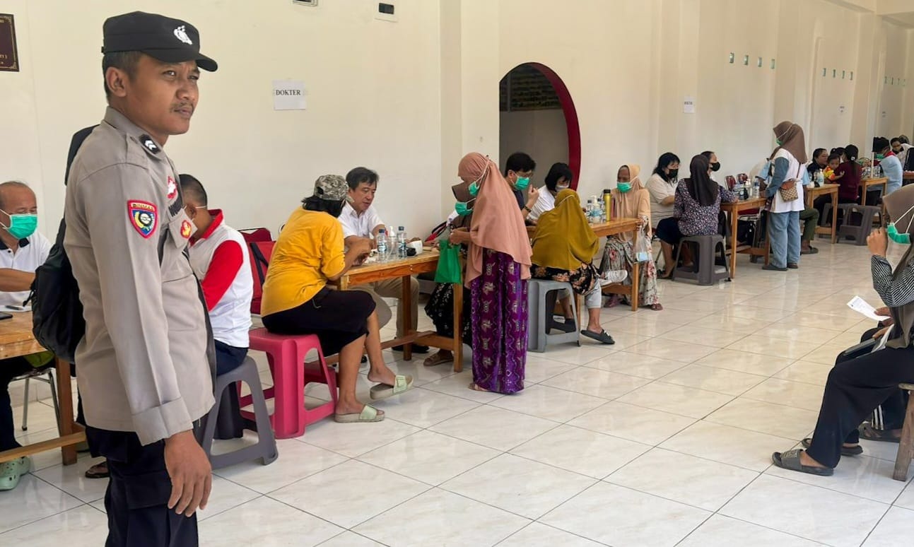 Ribuan Warga Serbu Pengobatan Gratis