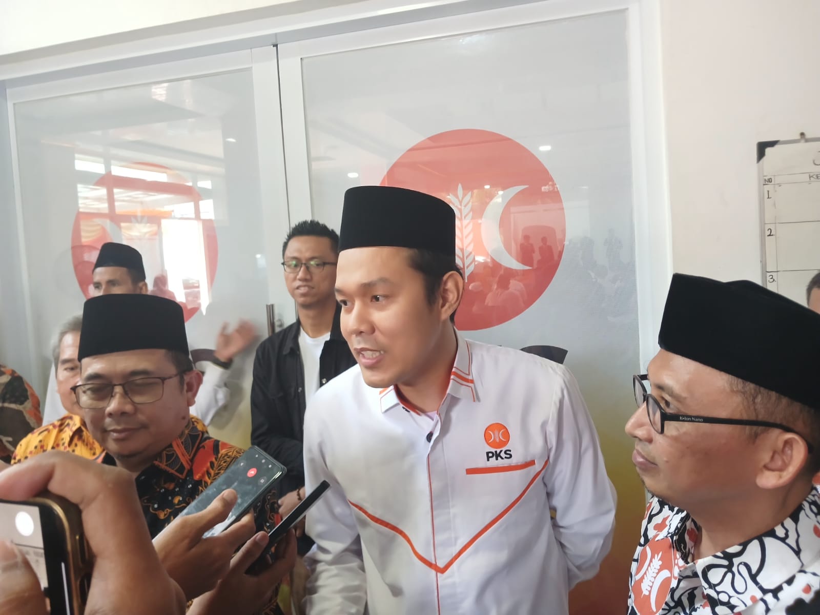 Nur Agis Tawarkan Kesejahteraan Petani dan Peternak, Siap Maju di Pilkada Kota Serang 