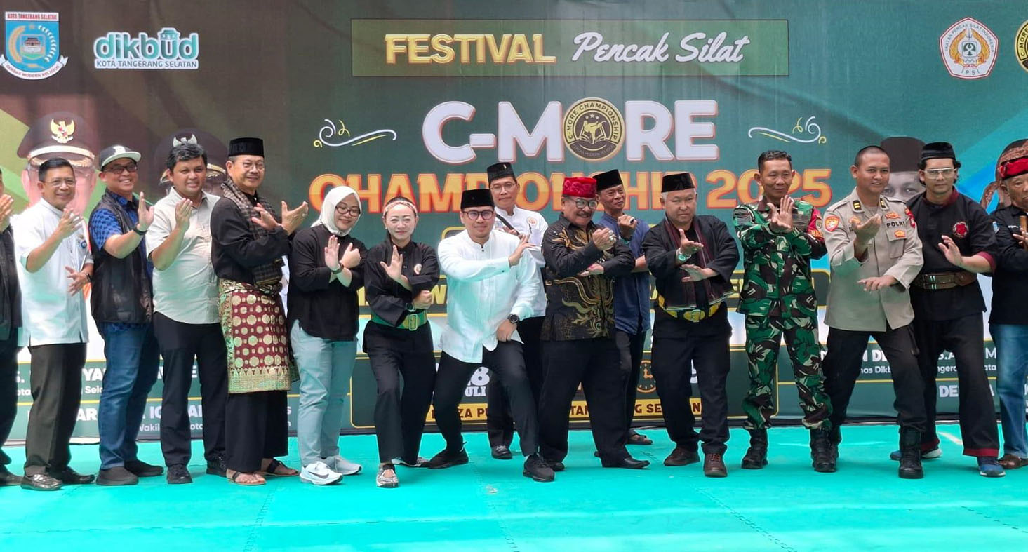 Ratusan Pesilat Adu Jurus di Balai Kota Tangsel