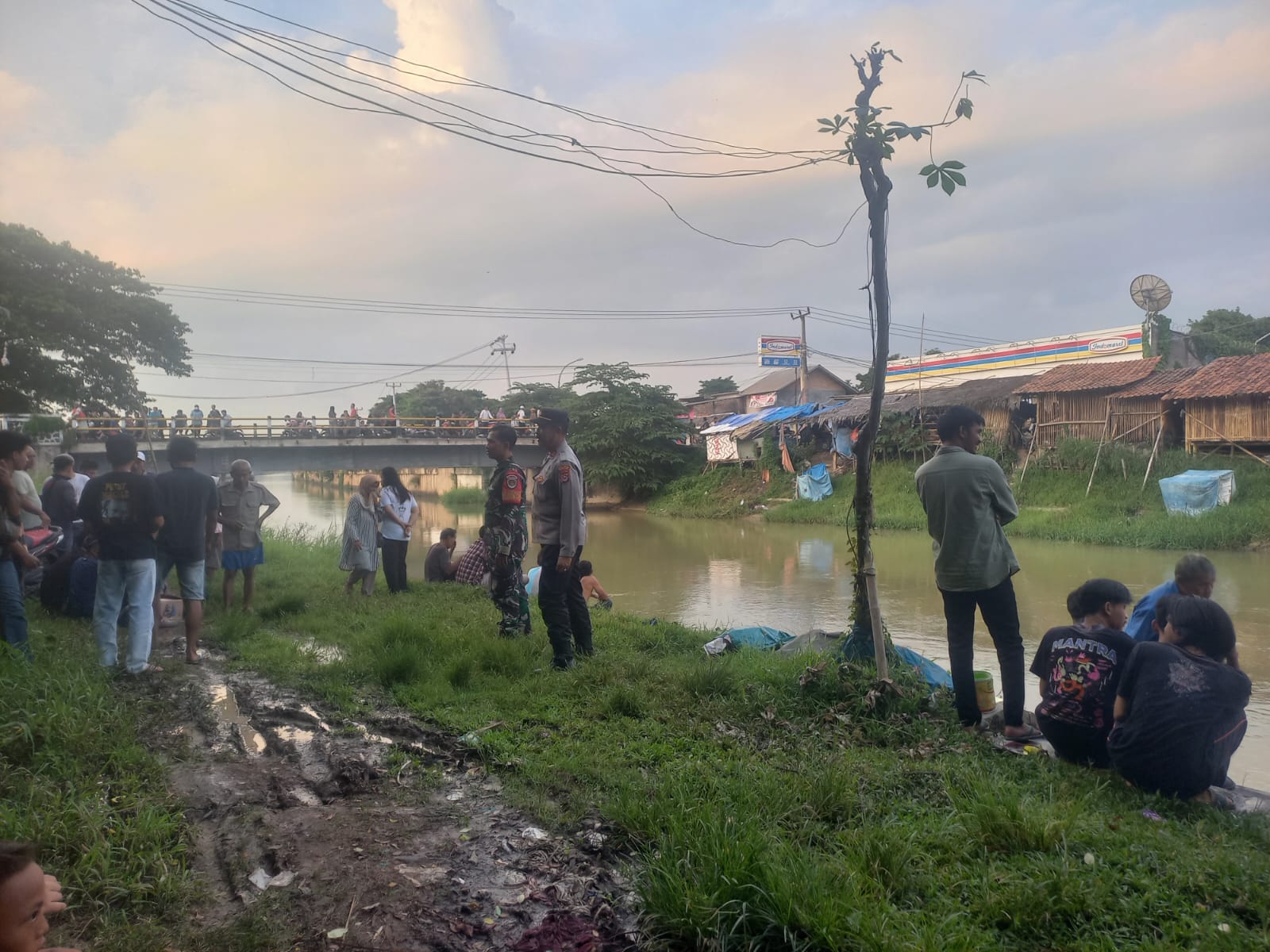 Tercebur Bantaran Sungai Irigasi, Bocah 6 Tahun Meninggal Dunia 