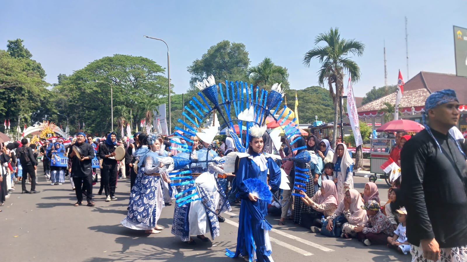 150 Kontingen Ikuti Pawai Budaya Kota Serang