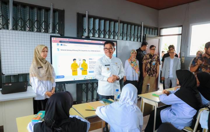 Revitalisasi Al-Mustofa Rampung, Sachrudin Tekankan Mutu Pendidikan