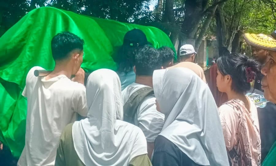 Seorang Ibu Muda Tersengat Listrik Ketika Hendak Memasak Nasi 