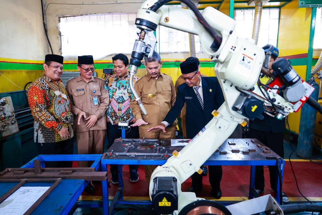 Hadiri Nilmatan Job Fair, Pjs Wali Kota Tangsel Dorong Sekolah Kejuruan Bekali Siswa Mentalitas Siap Kerja