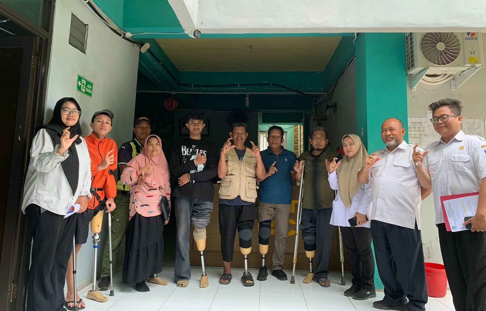 Tujuh Warga Terima Kaki Palsu