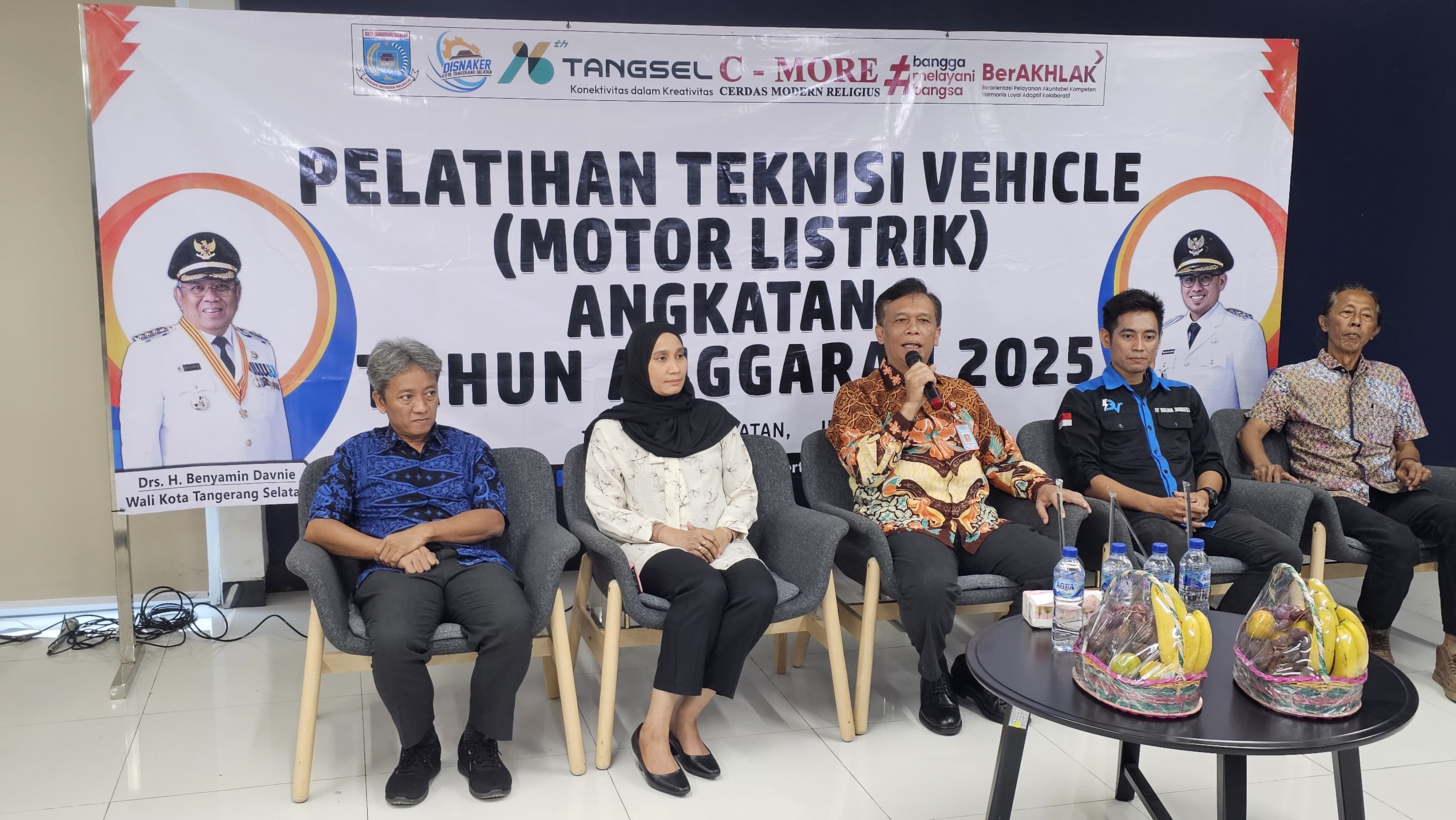 20 Pemuda Dilatih Jadi Teknisi Kendaraan Listrik