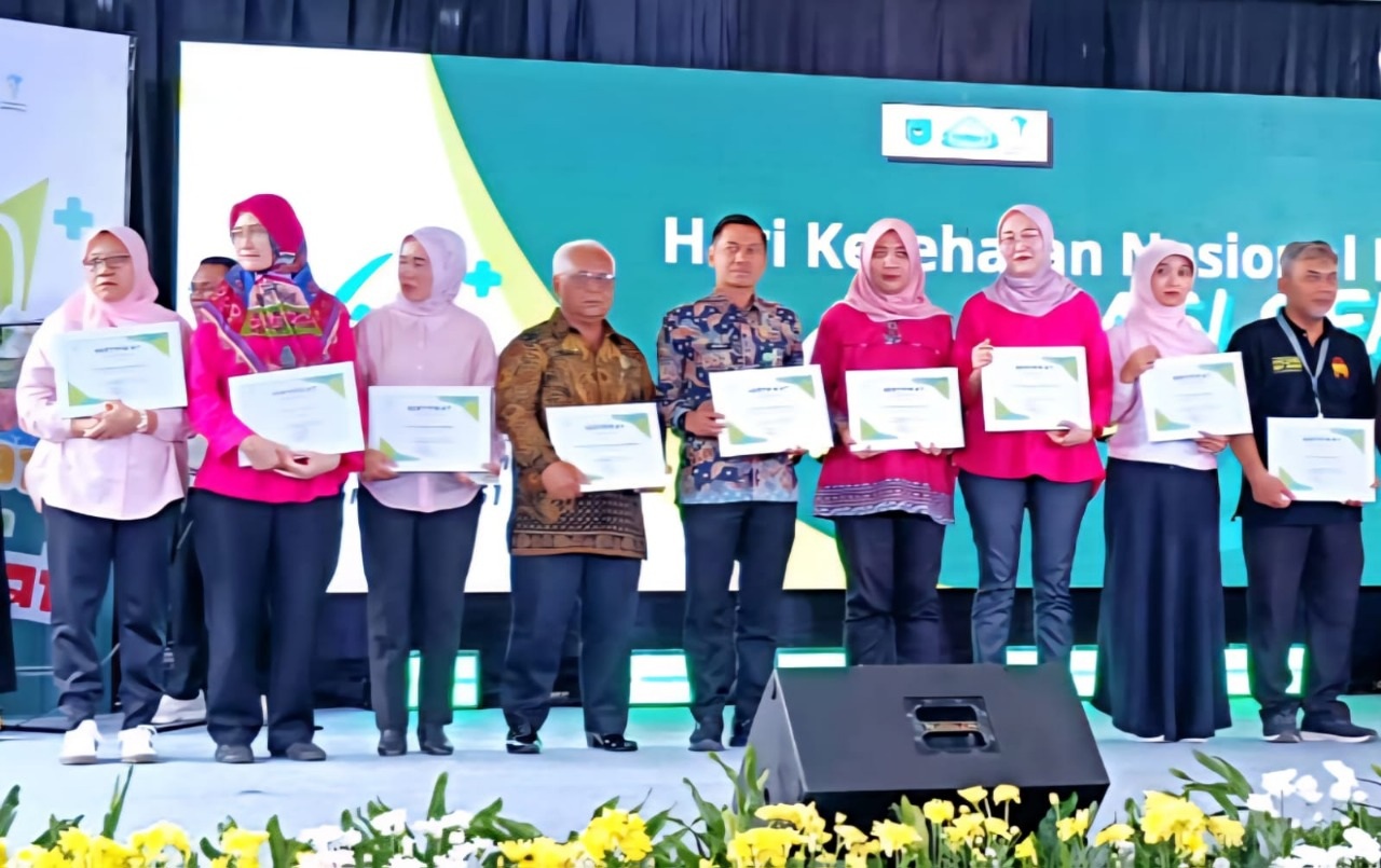 Pamulang Timur Sabet 2 Penghargaan Kesehatan