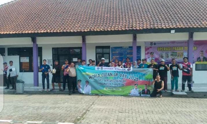 Pegawai Serentak Ikut World Cleanup Day