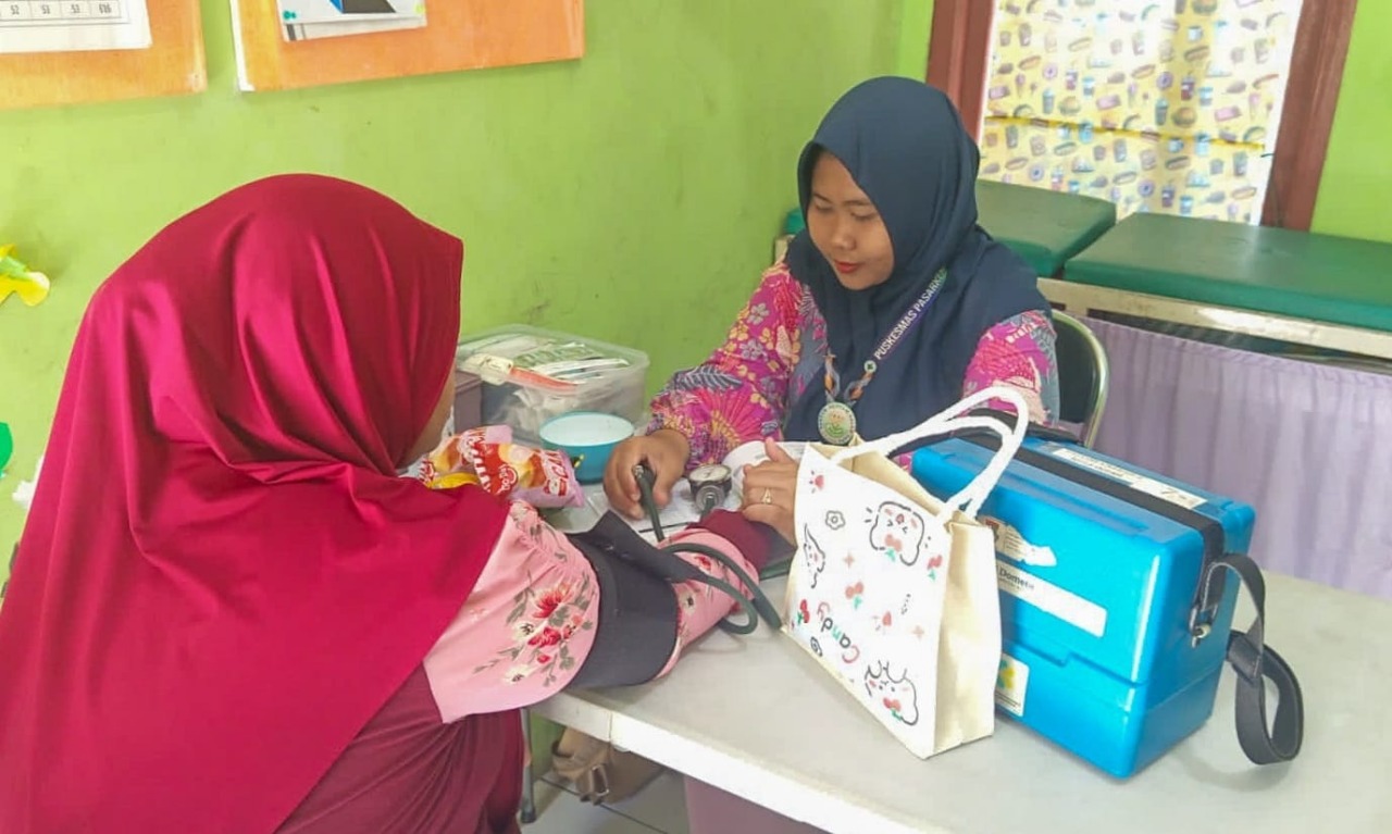 Puluhan Warga Pangadegan di Cek Kesehatan