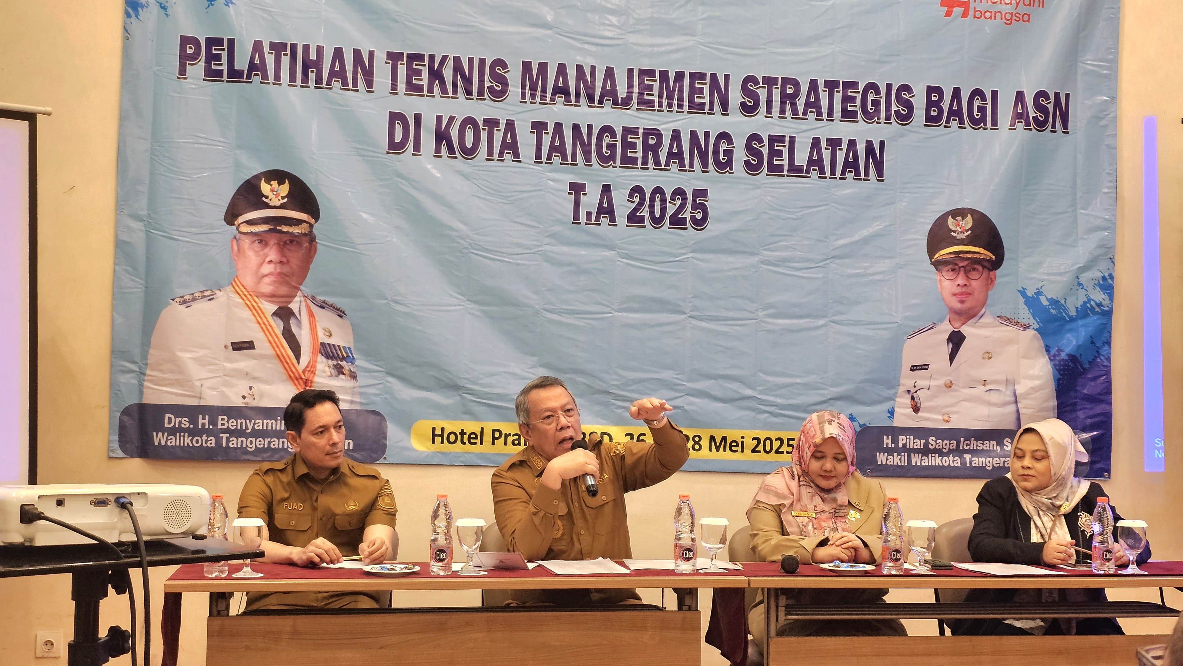 Pejabat Administrator Dan Pengawas Dilatih Manajemen Strategis