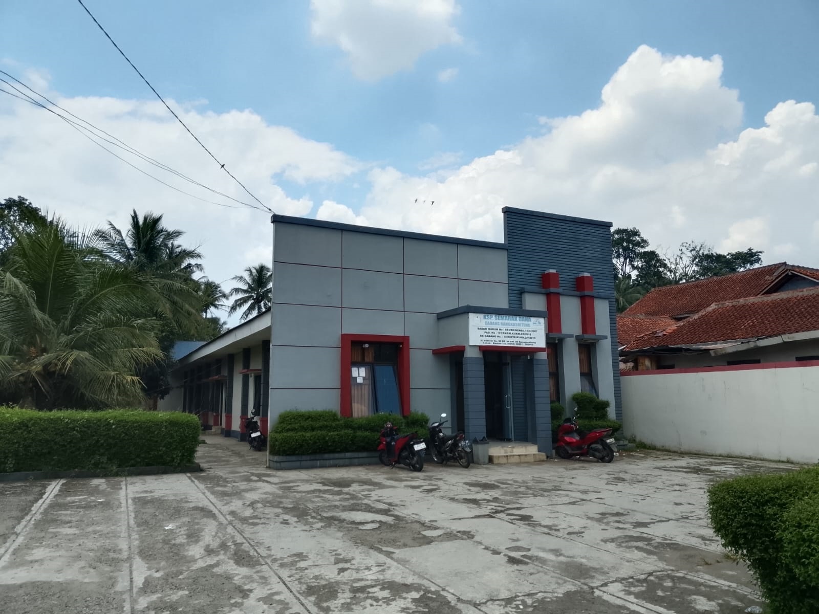 Nasabah Kecewa Pelayanan Koperasi Semarak Dana