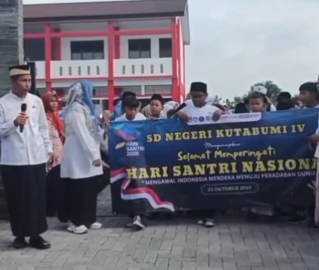 Siswa SDN Kutabumi IV Rayakan Hari Santri