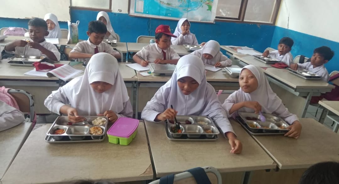 Mobil MBG Dilarang Masuk ke Sekolah