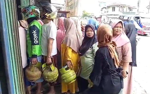 Gas LPG 3 KG di Pengecer Masih Langka