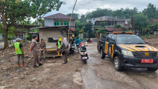 Belum Kantongi Ijin, Satpol PP Hentikan Pembangunan Gudang Indocement