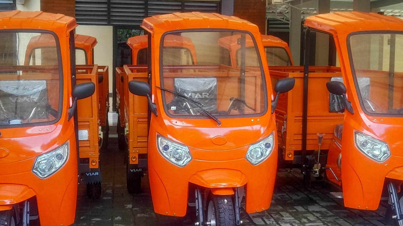 Tambah 6 Motor Atasi Sampah di Bantaran Irigasi