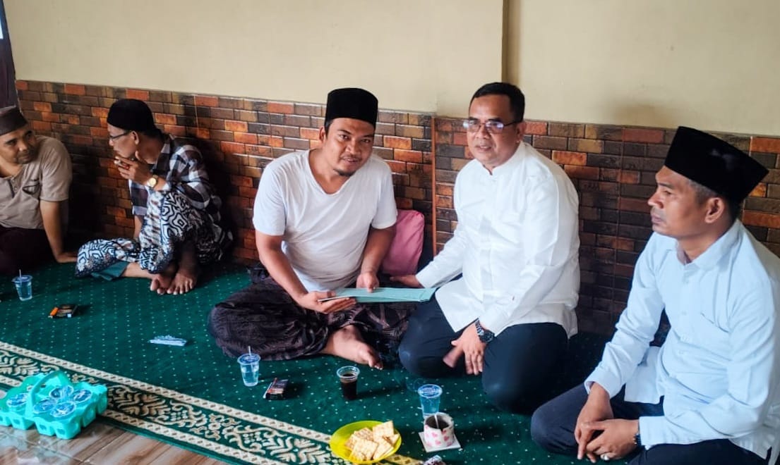 Ponpes Darul Miftah Dilalap Api, Camat Sukadiri Beri Bantuan Ponpes yang Terbakar Akibat Korsleting
