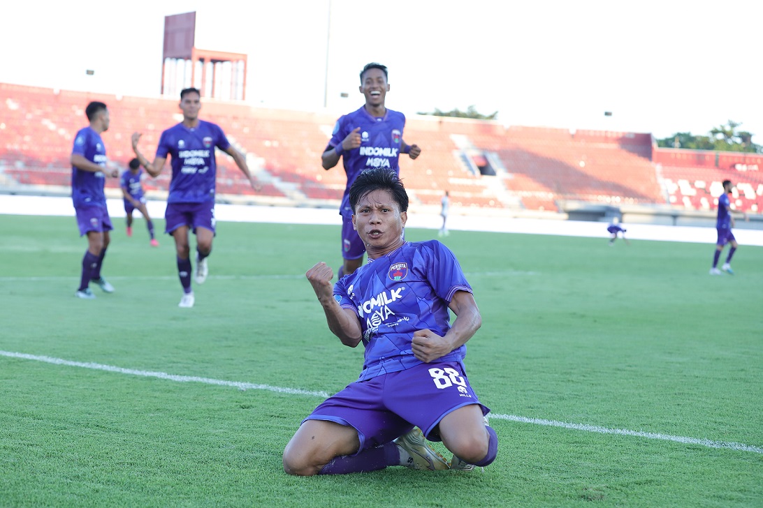 Persita Tahan Persib Imbang 3-3, Jaga Jarak dengan Arema