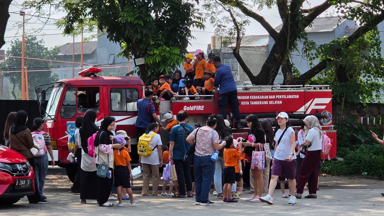 Damkar Tangsel Jadi Sarana Edukasi bagi Anak-anak