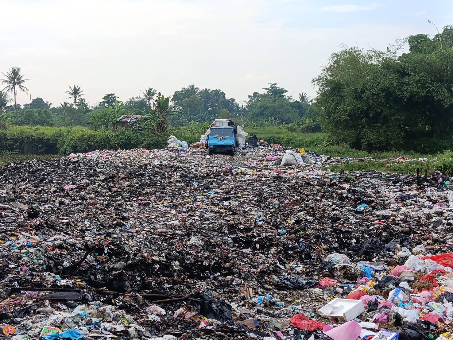 TPS Ilegal di Solear Kembali Beroperasi, Butuh Pengawasan Ketat DLHK